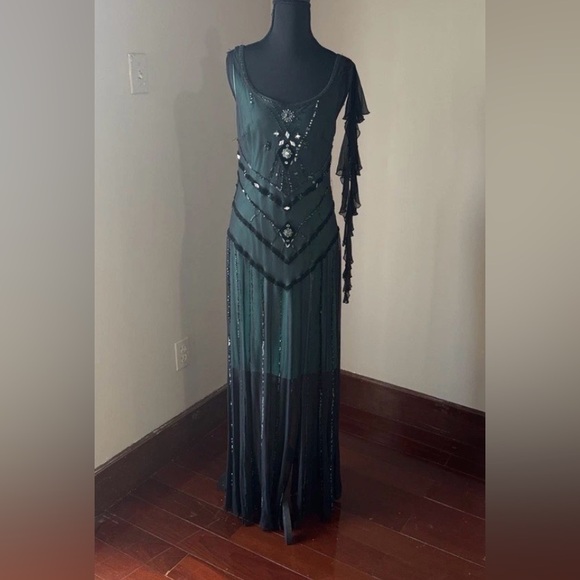 Chic One Shoulder Black and Green Dress 100% Silk - Picture 6 of 10